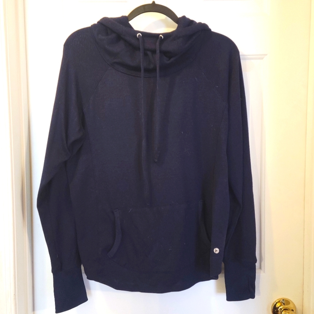 Navy light sweatshirt